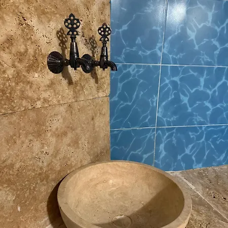 White Castlee Cave Alojamento de Acomodação e Pequeno-almoço